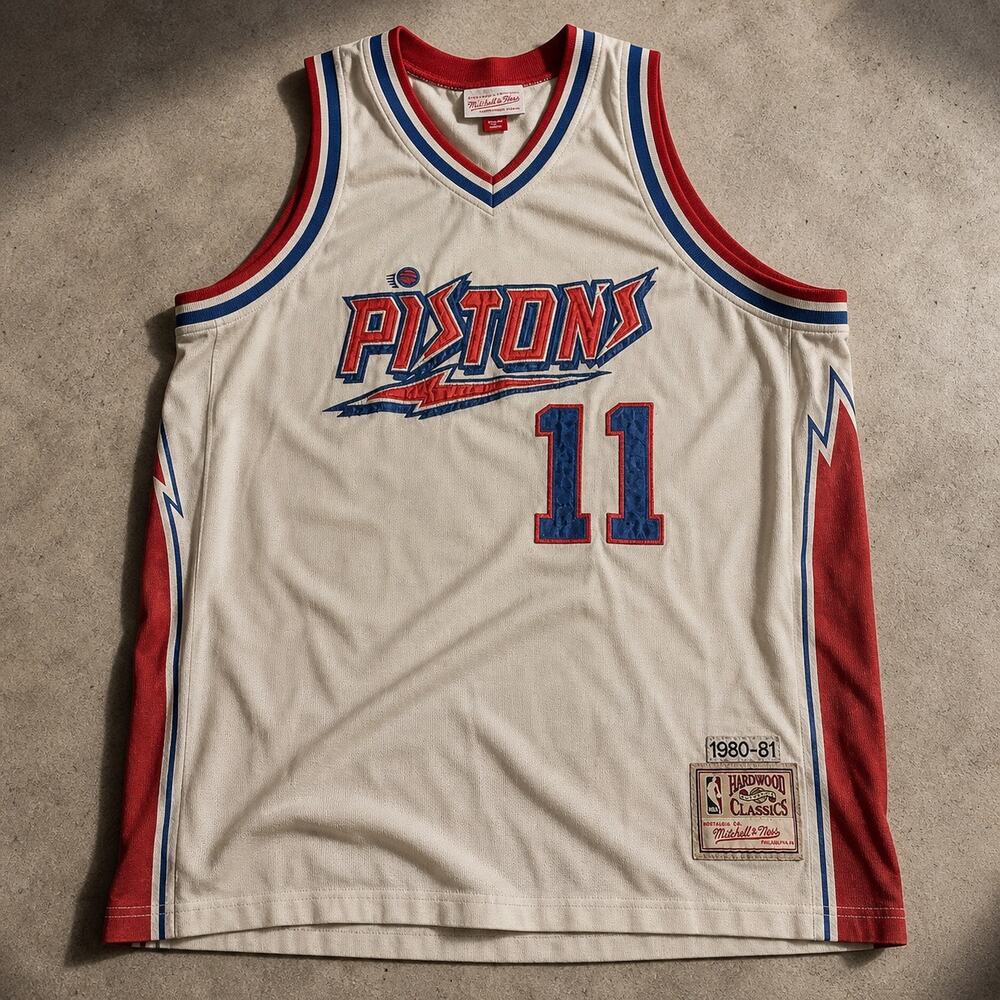 Detroit Pistons  Thomas #11 Jersey Mitchell & Ness Hardwood  Size XL NBA Vintage
